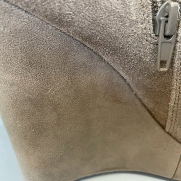 Steve Madden Knee high suede wedge boots - Picture 7 of 7